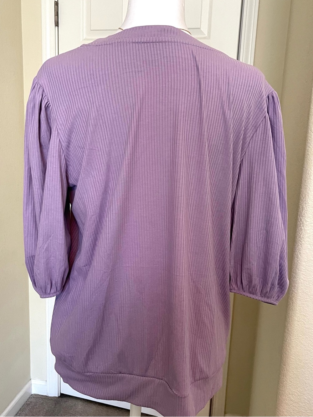 Women’s Lavender Ribbed 3/4 Length Puff-Sleeve Top | Size Large - Picture 4 of 6